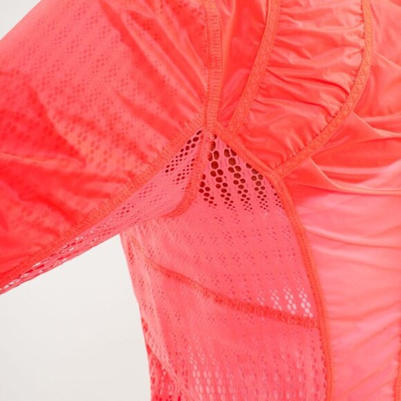Lululemon Nothin' To Hide Running Jacket in Flash Light, Size 4 - Picture 3 of 9
